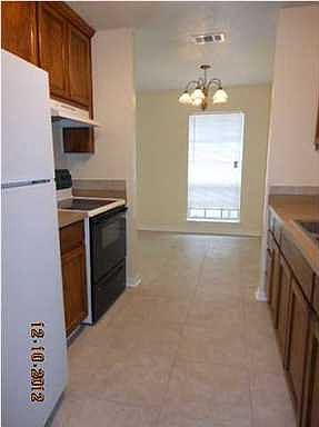 4th image of 803 Meadow Ln