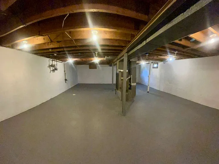 316 Cameron Rd — Photo 11