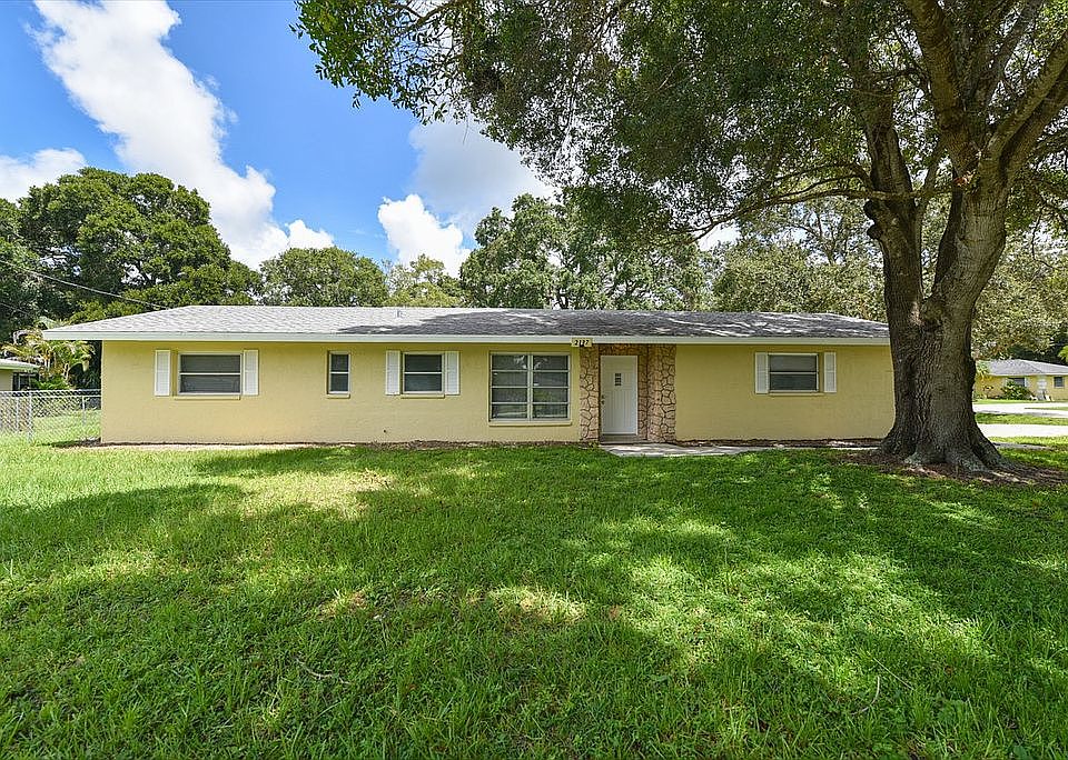 1st image of 2137 Cambridge Dr