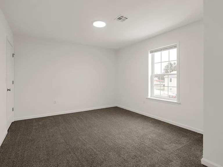 Towns Edge Apartments — Photo 30