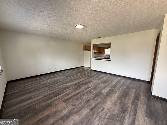 2nd image of 265 Vincent Dr