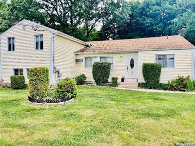 1342 Manor Lane, Bay Shore, NY, 11706