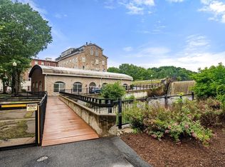 20 N Stone Mill Dr #1026, Dedham, MA 02026