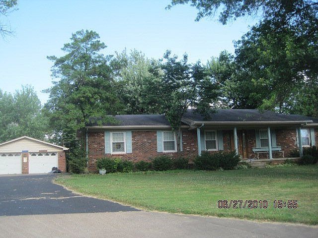 1st image of 2344 Harriet Ln