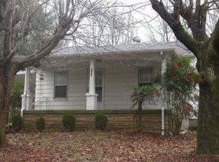 129 Pansy St, Johnson City, TN 37601