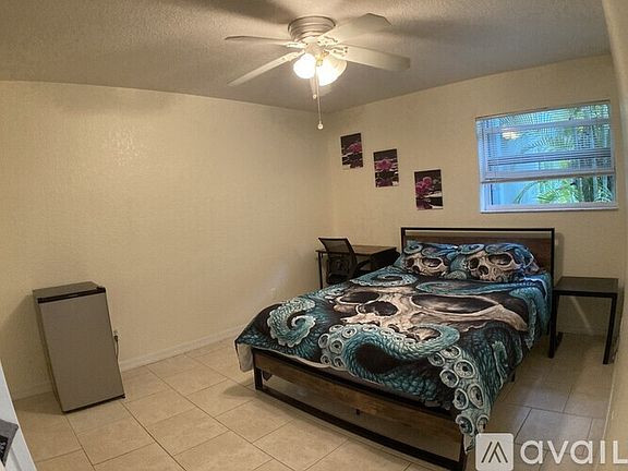 4th image of 220 Columbia Dr APT 10