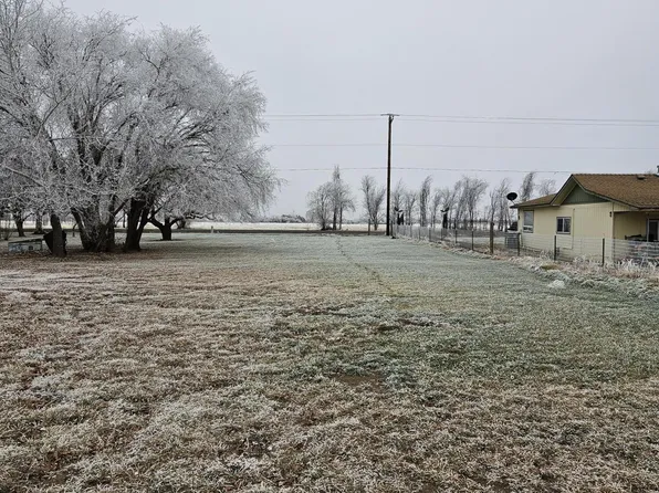 372 NW Birch Ln, Madras, OR 97741