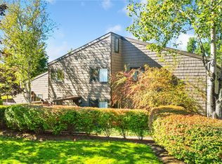200 Wildflower Dr, Ithaca, NY 14850