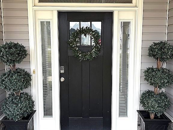 4th image of 87 Summer Creek Ln