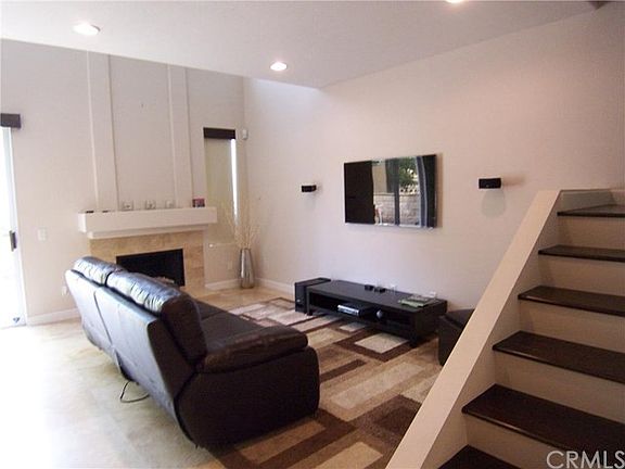 3rd image of 104 Matisse Cir #100