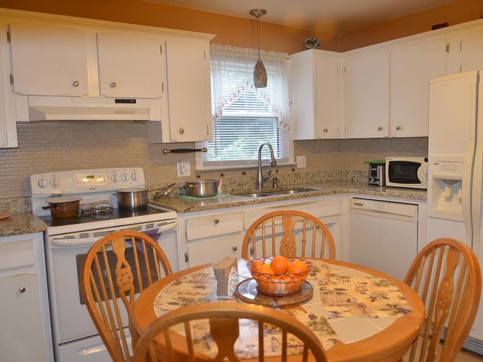 30 Gates Ln Worcester, MA, 01603 Apartments for Rent Zillow