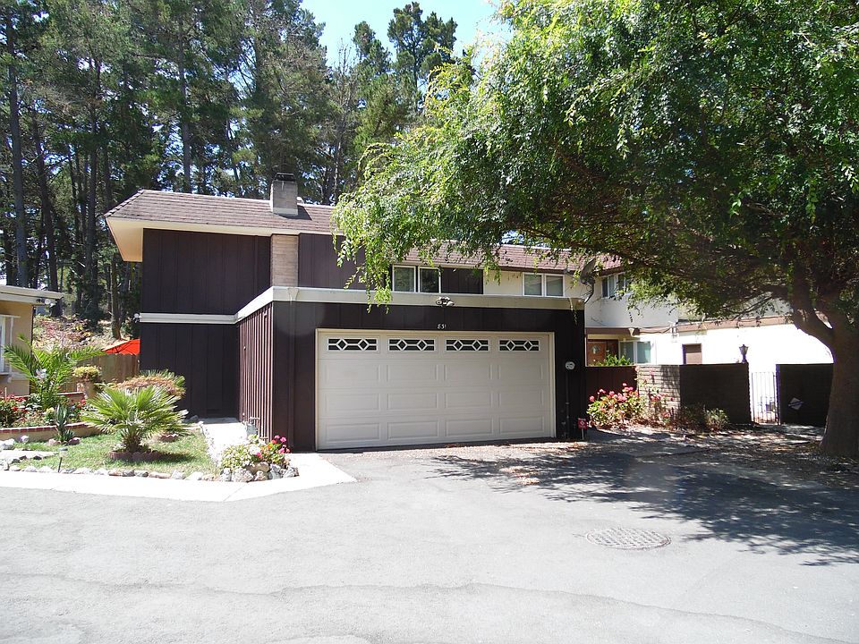 1st image of 831 Parkside Dr