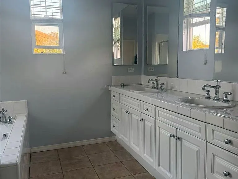167 W Arbor Ct — Photo 12