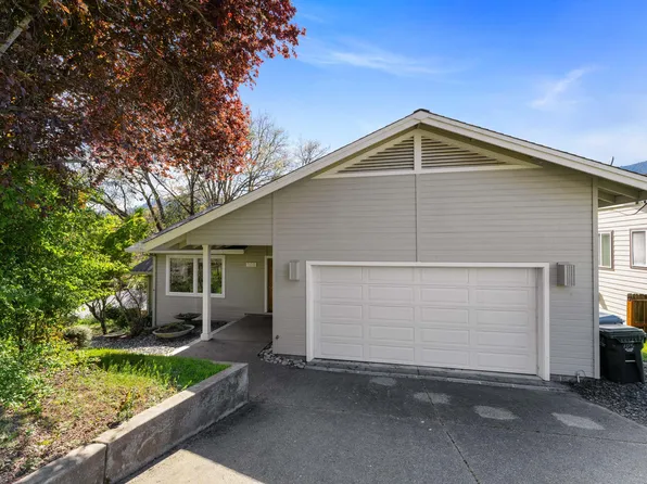 105 Cedar Ridge Ter, Rogue River, OR 97537