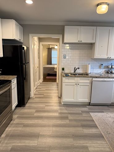 Fully Equipped Kitchen with Granite Countertops:-)