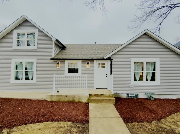 1012 Warner Ave, Lemont, IL 60439