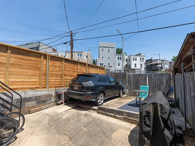 1272 Owen Pl NE — Photo 32
