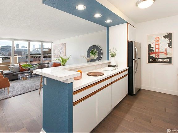 2nd image of 2040 Franklin St APT 802
