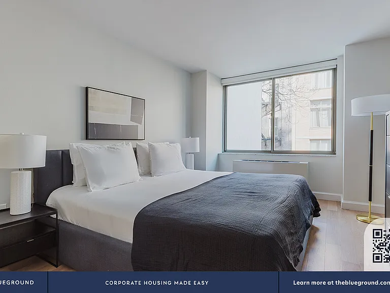 130 W 15th St #6A — Photo 15
