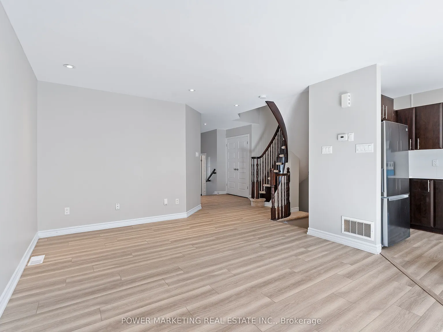 3 bed, $2,850 — Photo 4