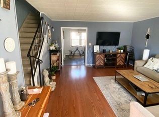 103 Finch Ln, Islip, NY 11751