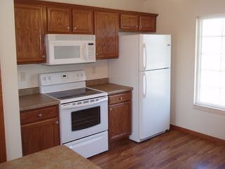 2nd image of 415 Flatiron Dr