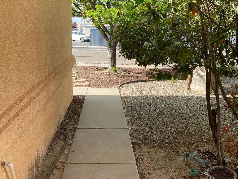 2025 Panorama Dr SW — Photo 6