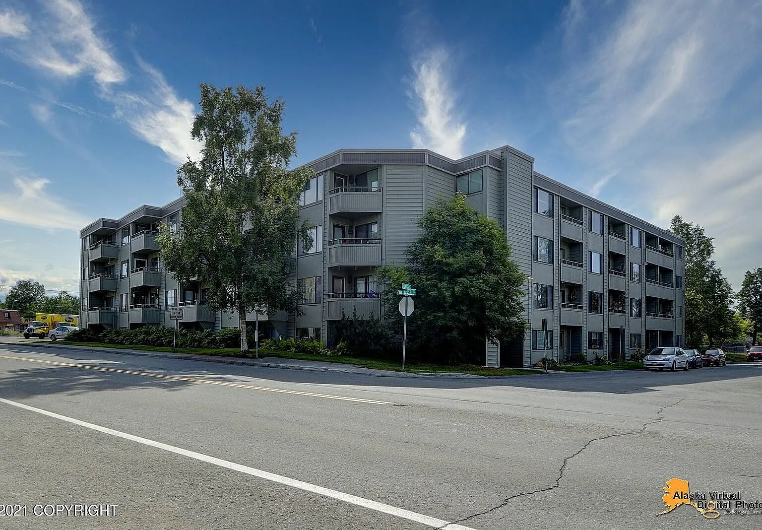 2 bed, 790 sqft, $1,450 — Photo 1