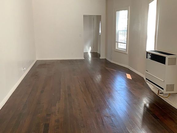 3rd image of 2849-2851 Helen St #2849