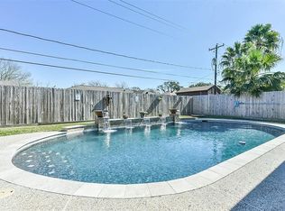 701 Luella Ave, Deer Park, TX 77536