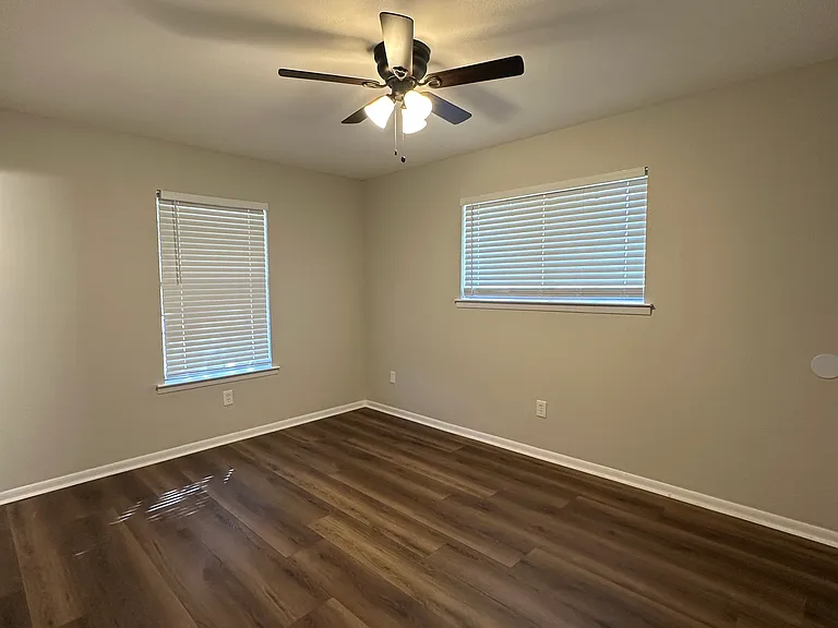 127 Dunn St — Photo 11