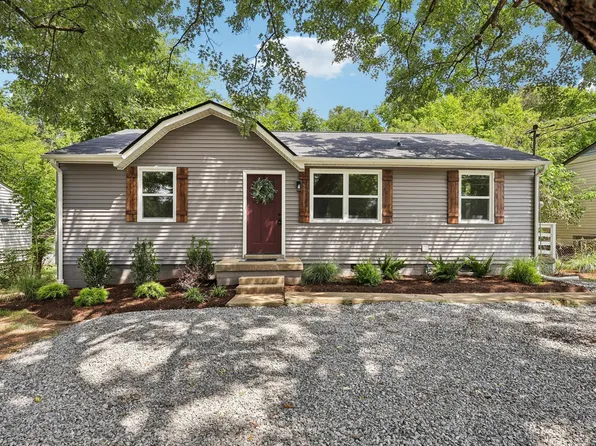 213 Creekside Dr, Clarksville, TN 37042