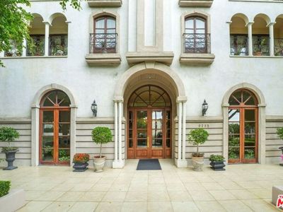9233 Burton Way UNIT 304, Beverly Hills, CA, 90210