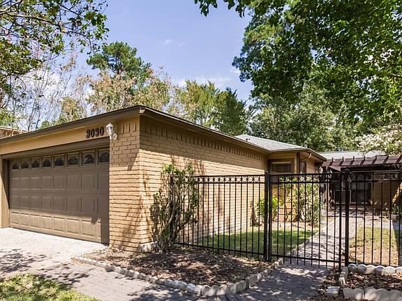 2nd image of 3030 Whitman Dr