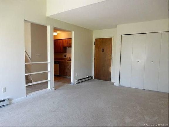 3rd image of 11 Hamre Ln #D