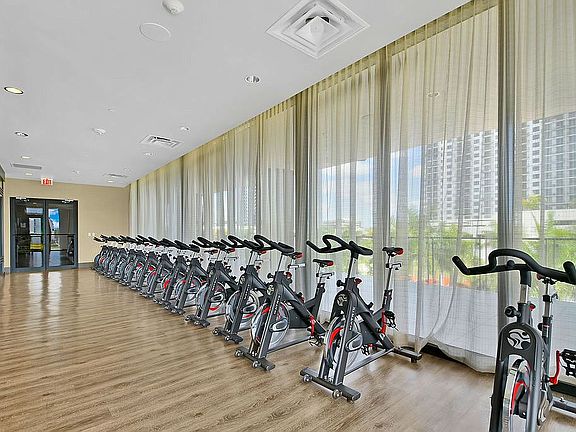 3rd image of 5252 NW 85th Ave APT 808