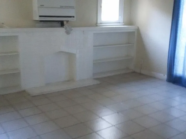 324 N Mathews St #2 — Photo 2