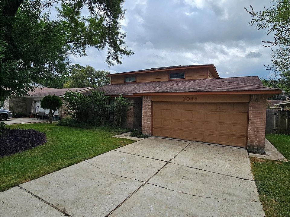 1st image of 2043 Derby Dr