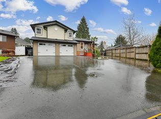 8997 146a St, Surrey, BC V3R7A1