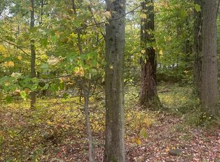 136 Black Horse Ln S, North Brunswick, NJ 08902