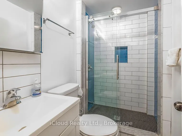 225 Wallace Ave — Photo 12