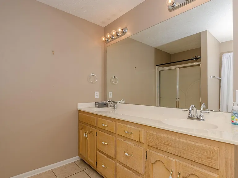436 Dorchester Pl — Photo 5