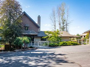 2342 S Barker Rd, Greenacres, WA 99016