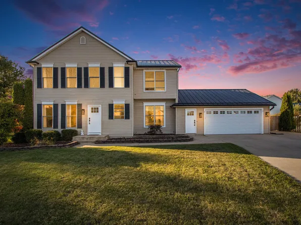 475 W Trillium Cir, Saint Joseph, MI 49085