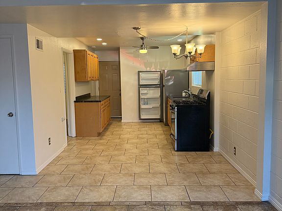3rd image of 1769 Pentuckett Ave #A