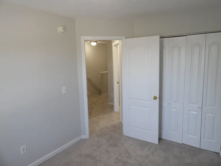 108 Charleston Ct — Photo 75