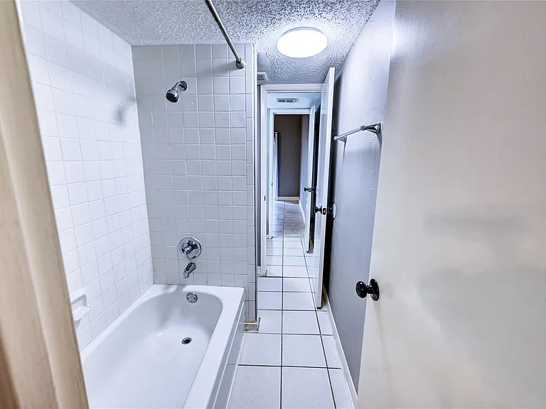 12900 Walden Rd #6 — Photo 14