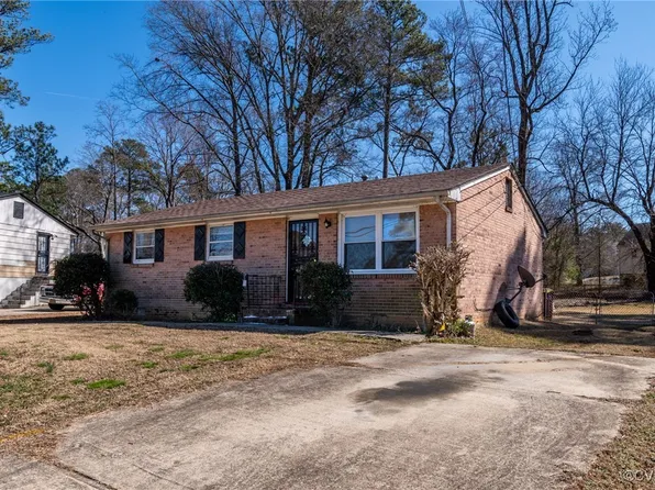 1625 Circle Dr, Petersburg, VA 23803