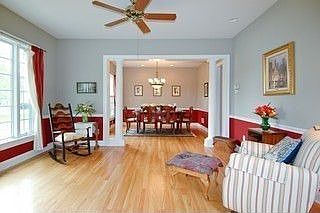 Living Room / Dining Room