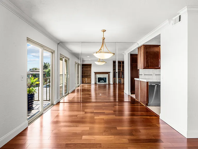 2700 E Panorama Dr #304 — Photo 8